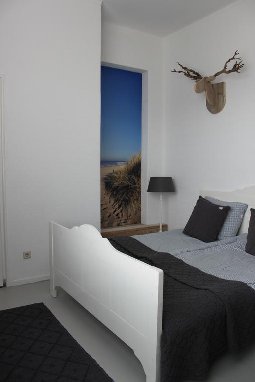 Raadhuis Egmond Egmond aan den Hoef Ruang foto